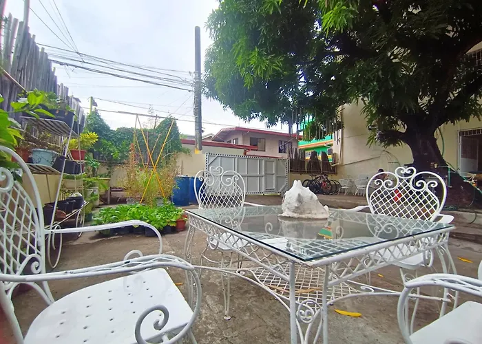 Bed And Brewhouse Sucat