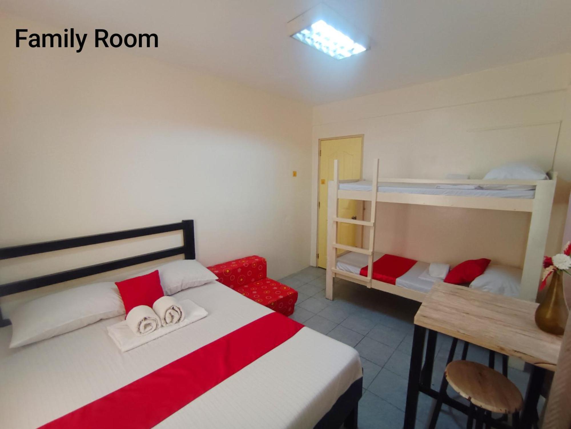 Bed And Brewhouse Sucat Bed & Breakfast